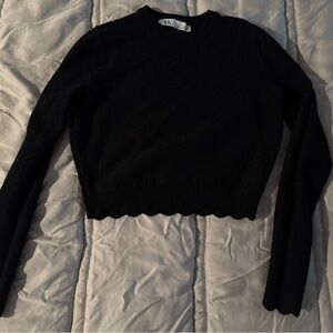 Zara Black Cropped Sweater size Small